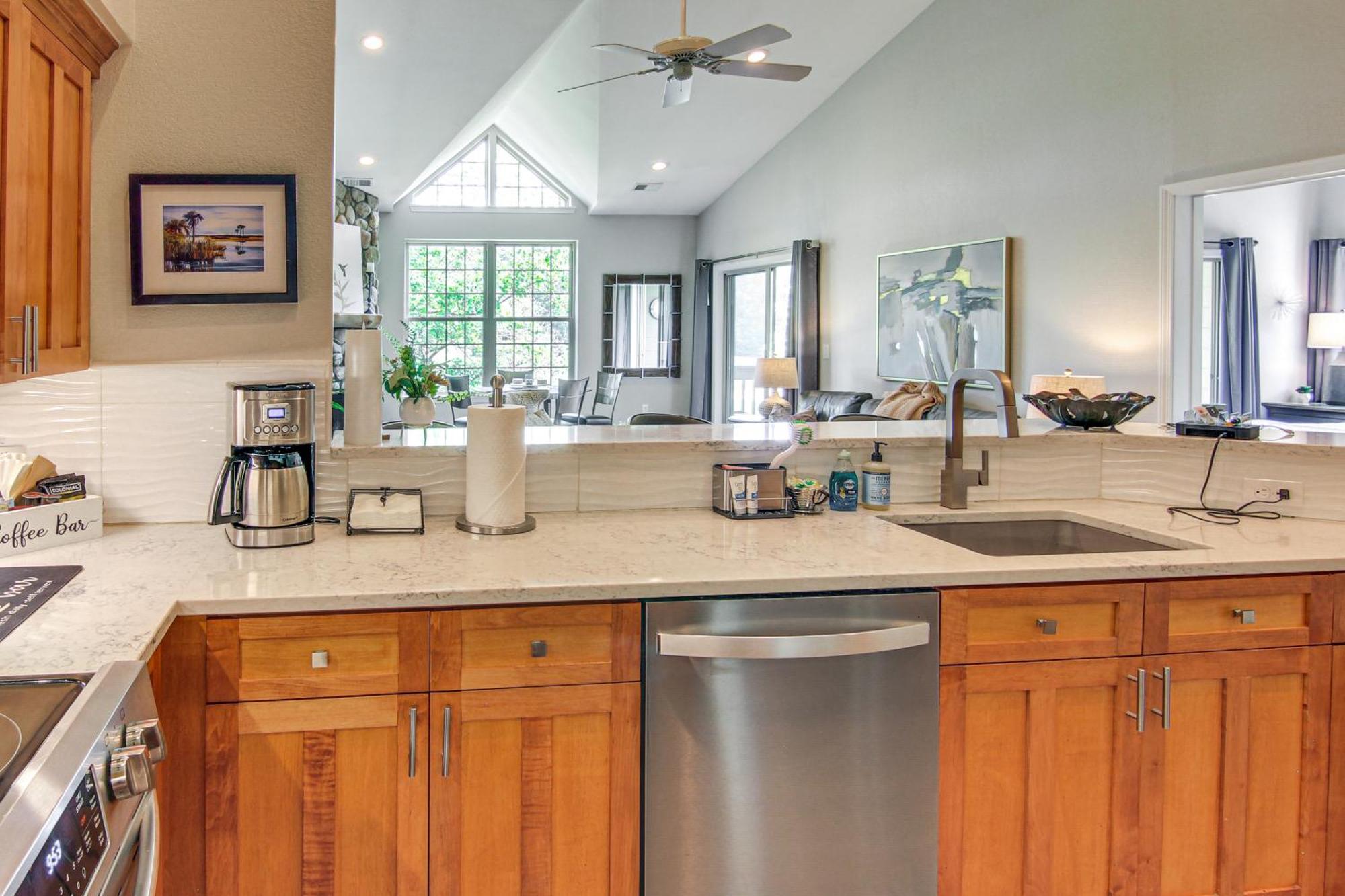 Lake Lure Condo With Resort Pool And Beach Access! Zewnętrze zdjęcie